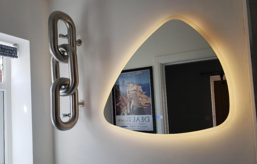 The Courtyard - Cosy, Secluded With Luxury Suite Walmer Bagian luar foto